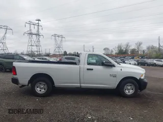2022 Ram 1500 Tradesman z VIN 3C6JR6DG4NG330058, wystawiony jako IAAI lot #41903518 z przebiegiem 41 210 mil mil oraz . Historia ofert i sprzedaży dostępna na DreamBid. Obrazek 13.