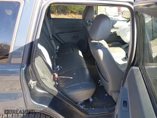 2007 Jeep Grand Cherokee Laredo with VIN 1J8HR48N87C689366, listed as a IAAI auction lot 41753343 with 193,124 mi miles. Bid and sale history available at carsss.com. Image 8.