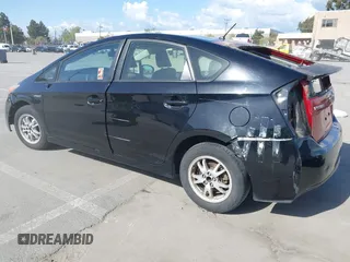 2015 Toyota Prius Four with VIN JTDKN3DU8F1875855, listed as a IAAI auction lot 41942209 with 275,120 mi miles. Bid and sale history available at carsss.com. Image 3.
