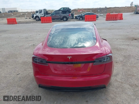 2022 Tesla Model S with VIN 5YJSA1E58NF463643, listed as a IAAI auction lot 41861483 with Not Provided miles and . Bid and sale history available at DreamBid. Image 15.