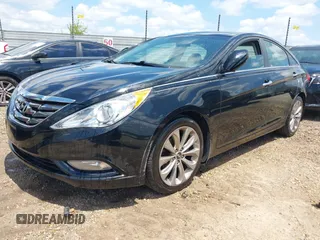 2013 Hyundai Sonata Limited with VIN 5NPEC4AC1DH583846, listed as a IAAI auction lot 42219947 with 120,889 mi miles and . Bid and sale history available at DreamBid. Image 2.