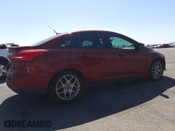 2015 Ford Focus SE z VIN 1FADP3F24FL314108, wystawiony jako Copart lot #57746805 z przebiegiem 64 659 mil mil oraz Szkoda całkowita • Salvage title. Historia ofert i sprzedaży dostępna na DreamBid. Obrazek 3.