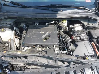 2020 Ford Escape SE z VIN 1FMCU9G69LUB40332, wystawiony jako IAAI lot #42006879 z przebiegiem 82 291 mil mil oraz . Historia ofert i sprzedaży dostępna na DreamBid. Obrazek 10.