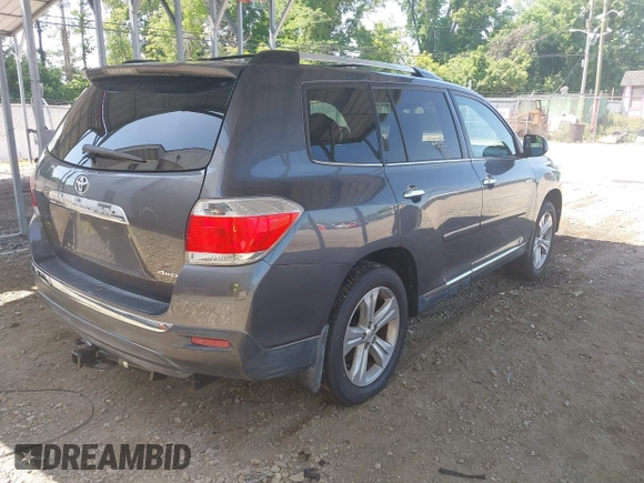 2013 Toyota Highlander Limited with VIN 5TDDK3EH2DS272953, listed as a IAAI auction lot 42582802 with 144,482 mi miles and . Bid and sale history available at DreamBid. Image 4.