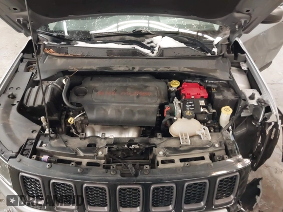 2019 Jeep Compass Trailhawk with VIN 3C4NJDDB8KT667863, listed as a IAAI auction lot 41944001 with 80,635 mi miles and . Bid and sale history available at DreamBid. Image 10.