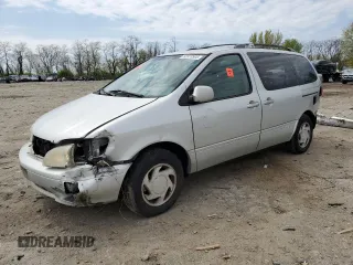 2003 Toyota Sienna LE with VIN 4T3ZF13C53U553387, listed as a Copart auction lot 55467365 with 322,953 mi miles and Salvage title. Bid and sale history available at DreamBid. Image 1.