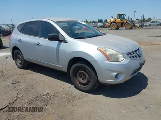 2011 Nissan Rogue SV z VIN JN8AS5MT0BW568320, wystawiony jako IAAI lot #42449050 z przebiegiem 195 948 mil mil oraz . Historia ofert i sprzedaży dostępna na DreamBid. Obrazek 1.