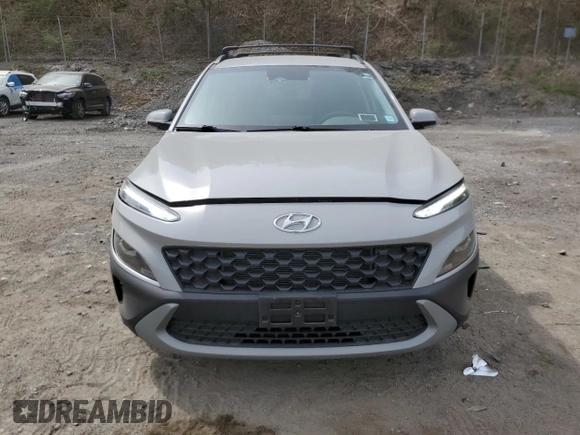 2022 Hyundai Kona SEL with VIN KM8K6CAB0NU819594, listed as a Copart auction lot 54339375 with 21,457 mi miles and Salvage Title. Bid and sale history available at DreamBid. Image 5.