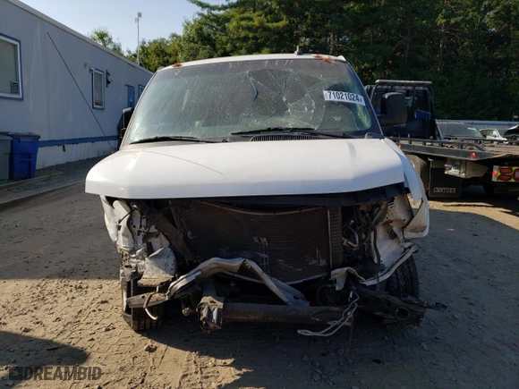 2018 GMC Savana Cargo Van with VIN 1GTW7BFP2J1253399, listed as a Copart auction lot 71021024 with 111,273 mi miles and Salvage Title. Bid and sale history available at carsss.com. Image 5.