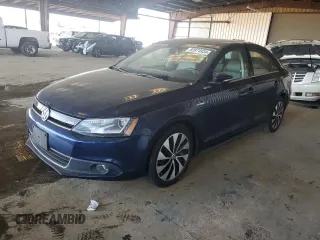 2013 Volkswagen Jetta Hybrid SE с VIN 3VW637AJ3DM303596, выставлен на аукционе Copart как лот 82874934 с пробегом 56 601 миль миль и Списание • Salvage title. История ставок и продаж доступна на DreamBid. Изображение 1.