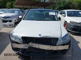 2009 Mercedes-Benz C 300 Sport z VIN WDDGF54X79R074158, wystawiony jako IAAI lot #42353528 z przebiegiem 158 122 mil mil oraz . Historia ofert i sprzedaży dostępna na DreamBid. Obrazek 6.