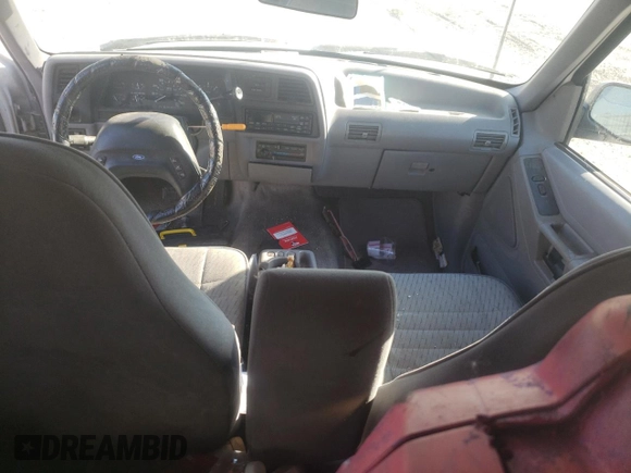 1994 Ford Explorer Eddie Bauer z VIN 1FMDU34X3RUE51150, wystawiony jako Copart lot #72376214 z przebiegiem 176 319 mil mil oraz Szkody całkowita. Historia ofert i sprzedaży dostępna na DreamBid. Obrazek 8.