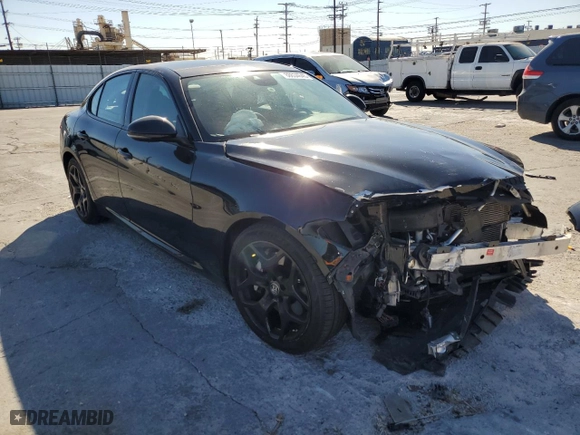2021 Alfa Romeo Giulia with VIN ZARFAMAN2M7649911, listed as a Copart auction lot 88634645 with 0 mi miles and Salvage Title. Bid and sale history available at carsss.com. Image 4.