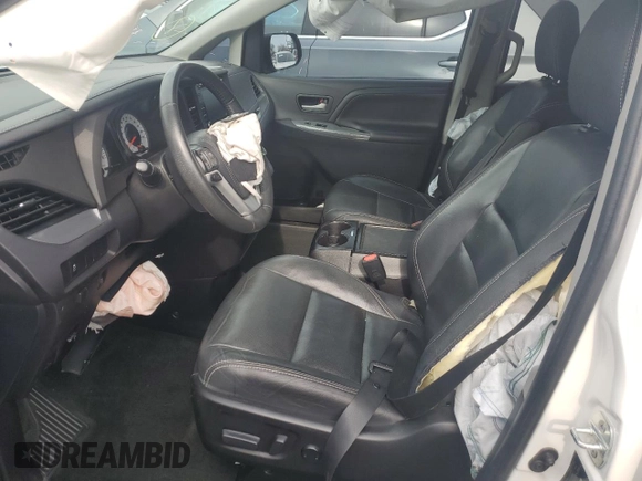 2018 Toyota Sienna SE with VIN 5TDXZ3DC9JS937339, listed as a Copart auction lot 50447875 with 129,144 mi miles and Salvage title. Bid and sale history available at DreamBid. Image 7.
