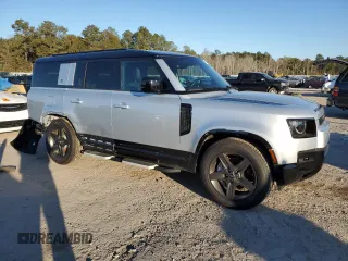 2024 Land Rover Defender X-Dynamic SE with VIN SALE2FEU5R2287683, listed as a Copart auction lot 81938634 with 5,388 mi miles and Salvage title. Bid and sale history available at DreamBid. Image 4.