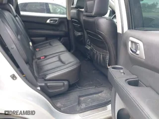 2013 Nissan Pathfinder SL with VIN 5N1AR2MM3DC644207, listed as a IAAI auction lot 41953936 with 160,653 mi miles. Bid and sale history available at carsss.com. Image 8.