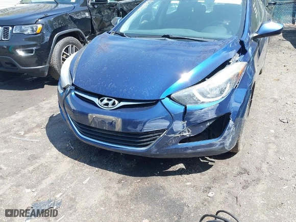 2015 Hyundai Elantra SE with VIN 5NPDH4AE4FH630370, listed as a IAAI auction lot 41983096 with 83,800 mi miles. Bid and sale history available at carsss.com. Image 6.