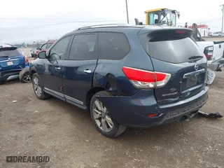 2013 Nissan Pathfinder SL with VIN 5N1AR2MN4DC662286, listed as a IAAI auction lot 41202706 with 67,866 mi miles. Bid and sale history available at carsss.com. Image 3.