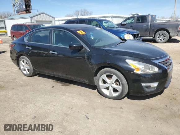 2014 Nissan Altima 2.5 with VIN 1N4AL3APXEN374933, listed as a Copart auction lot 49820945 with 199,061 mi miles and Salvage Title. Bid and sale history available at DreamBid. Image 4.