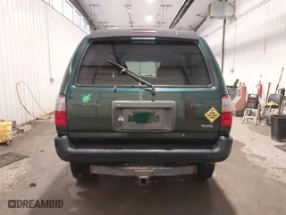 1999 Toyota 4Runner SR5 with VIN JT3HN86R6X0210142, listed as a IAAI auction lot 40396546 with 257,396 mi miles. Bid and sale history available at carsss.com. Image 17.