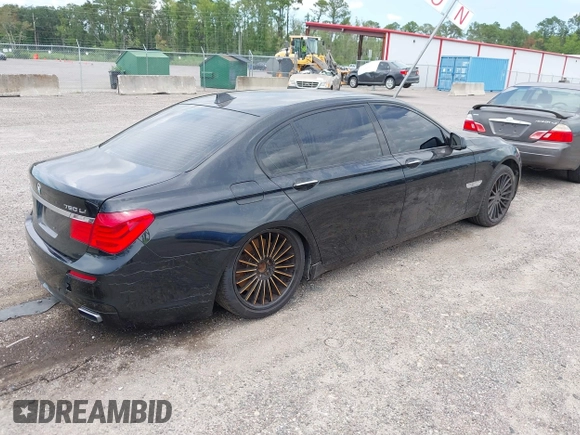 2011 BMW 7 Series 750Li с VIN WBAKB8C55BC852304, выставлен на аукционе IAAI как лот 42548356 с пробегом 166 529 миль миль и . История ставок и продаж доступна на DreamBid. Изображение 4.