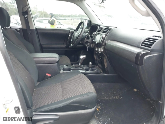 2017 Toyota 4Runner SR5 with VIN JTEBU5JR2H5409960, listed as a IAAI auction lot 41406747 with 100,750 mi miles. Bid and sale history available at carsss.com. Image 5.