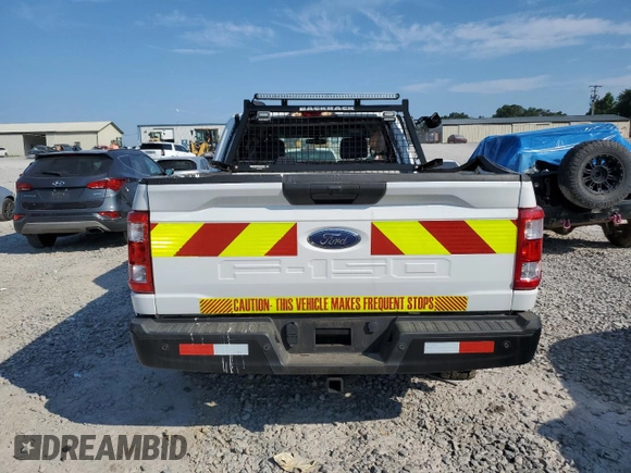 2022 Ford F-150 XL with VIN 1FTFX1E55NKE41909, listed as a Copart auction lot 63763585 with 28,742 mi miles and Clean title. Bid and sale history available at DreamBid. Image 6.