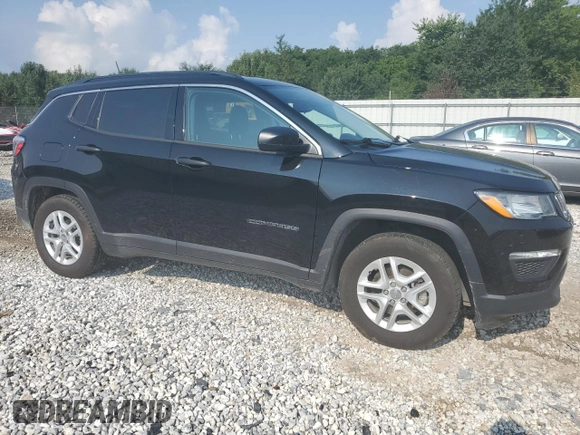2020 Jeep Compass Sport with VIN 3C4NJCAB6LT257742, listed as a Copart auction lot 47100845 with 71,111 mi miles and Salvage title. Bid and sale history available at DreamBid. Image 4.