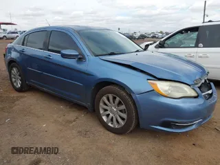 2011 Chrysler 200 Touring with VIN 1C3BC1FG7BN538909, listed as a IAAI auction lot 41807417 with 164,246 mi miles. Bid and sale history available at carsss.com. Image 1.