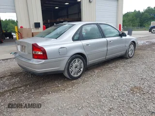2003 Volvo S80 2.9L с VIN YV1TS92D231310509, выставлен на аукционе IAAI как лот 42460419 с пробегом 140 259 миль миль и . История ставок и продаж доступна на DreamBid. Изображение 4.