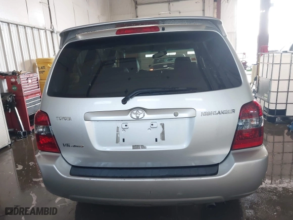 2004 Toyota Highlander with VIN JTEEP21A340057007, listed as a IAAI auction lot 41702526 with 183,608 mi miles. Bid and sale history available at carsss.com. Image 16.