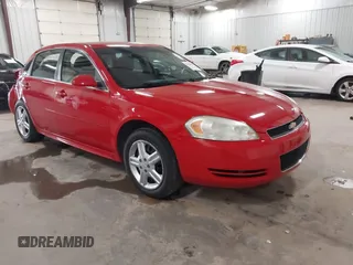 2013 Chevrolet Impala Police z VIN 2G1WD5E37D1224271, wystawiony jako IAAI lot #41325592 z przebiegiem 90 009 mil mil oraz . Historia ofert i sprzedaży dostępna na DreamBid. Obrazek 1.