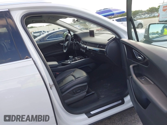 2017 Audi Q7 Premium Plus with VIN WA1LABF73HD018713, listed as a IAAI auction lot 41492243 with 112,928 mi miles. Bid and sale history available at carsss.com. Image 5.