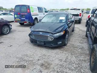 2020 Ford Fusion SE с VIN 3FA6P0HD9LR111430, выставлен на аукционе IAAI как лот 42502201 с пробегом 95 307 миль миль и . История ставок и продаж доступна на DreamBid. Изображение 17.