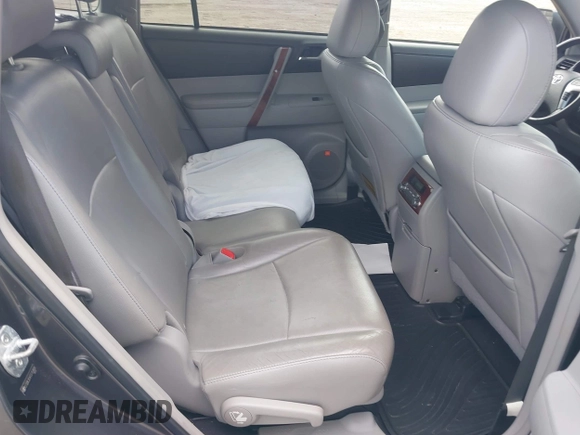 2012 Toyota Highlander Limited with VIN 5TDDK3EH7CS159806, listed as a IAAI auction lot 42600449 with 130,961 mi miles and . Bid and sale history available at DreamBid. Image 8.
