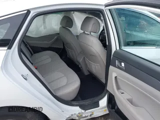 2016 Hyundai Sonata SE with VIN KMHE24L15GA037265, listed as a IAAI auction lot 40752675 with Not Provided miles and . Bid and sale history available at carsss.com. Image 8.