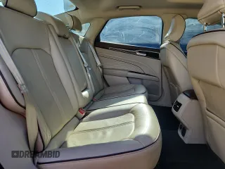 2017 Ford Fusion Titanium z VIN 3FA6P0D96HR251752, wystawiony jako Copart lot #61568705 z przebiegiem 173 479 mil mil oraz Nie do naprawy • Non repairable. Historia ofert i sprzedaży dostępna na DreamBid. Obrazek 10.
