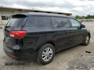 2016 Kia Sedona LX with VIN KNDMB5C17G6091577, listed as a Copart auction lot 61692944 with 113,937 mi miles and Salvage Title. Bid and sale history available at carsss.com. Image 3.
