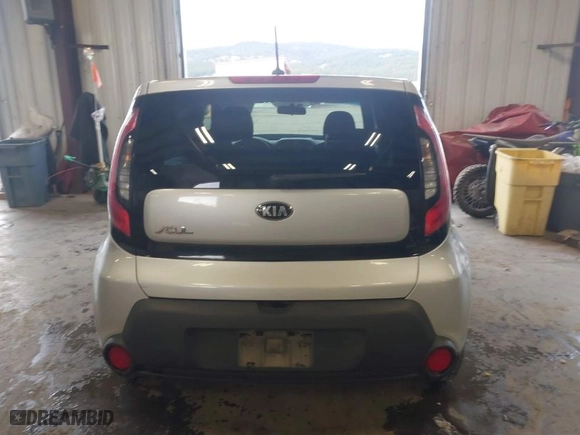 2016 Kia Soul with VIN KNDJN2A22G7843605, listed as a IAAI auction lot 41764200 with NaN miles. Bid and sale history available at carsss.com. Image 17.