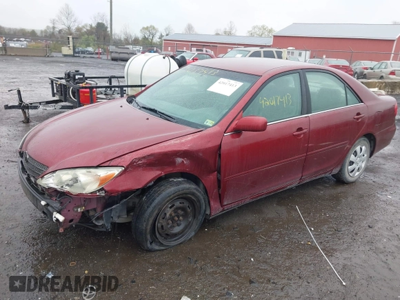 2004 Toyota Camry LE with VIN 4T1BE32K04U314445, listed as a IAAI auction lot 42017413 with 137,702 mi miles. Bid and sale history available at carsss.com. Image 18.