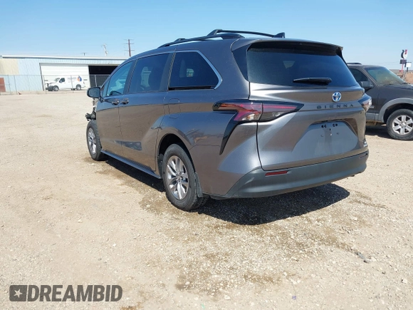 2024 Toyota Sienna LE with VIN 5TDKRKEC2RS215953, listed as a IAAI auction lot 41889509 with 6,375 mi miles. Bid and sale history available at carsss.com. Image 3.