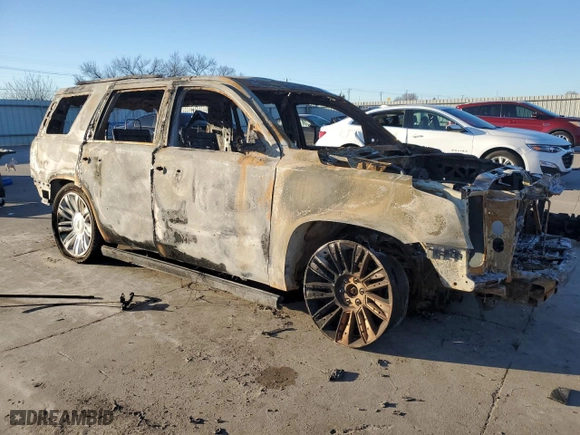 2017 Cadillac Escalade Platinum with VIN 1GYS4DKJ3HR292948, listed as a Copart auction lot 86709264 with 0 mi miles and Non Repairable. Bid and sale history available at carsss.com. Image 4.
