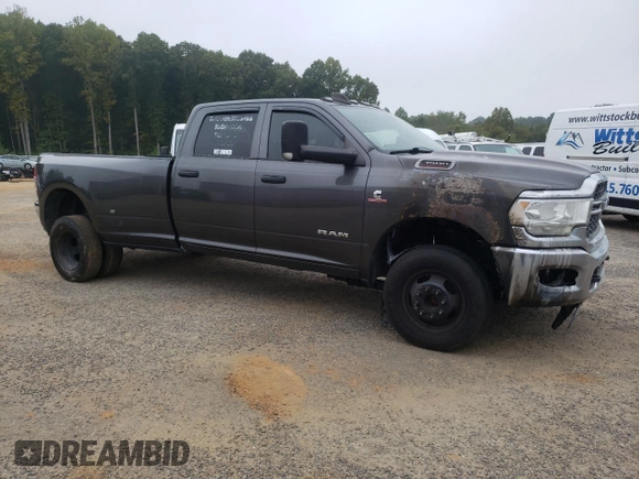 2019 Ram 3500 Tradesman with VIN 3C63RRGL5KG648415, listed as a Copart auction lot 70651854 with 0 mi miles and Salvage Title. Bid and sale history available at carsss.com. Image 4.