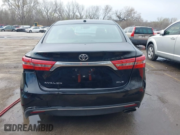 2018 Toyota Avalon XLE with VIN 4T1BK1EB2JU271022, listed as a IAAI auction lot 41888633 with 44,946 mi miles and . Bid and sale history available at DreamBid. Image 16.