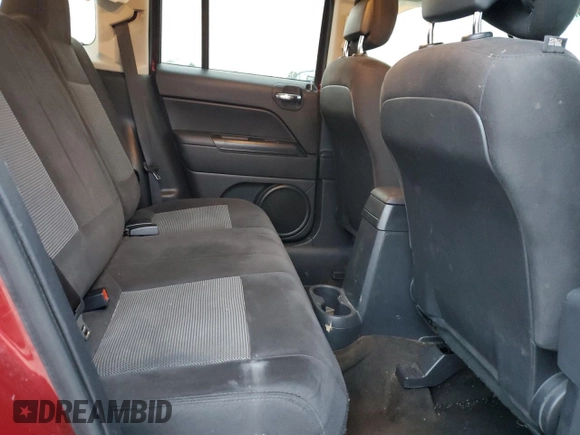 2016 Jeep Patriot Latitude with VIN 1C4NJPFB3GD537761, listed as a Copart auction lot 43074935 with 101,946 mi miles and Salvage title. Bid and sale history available at DreamBid. Image 12.