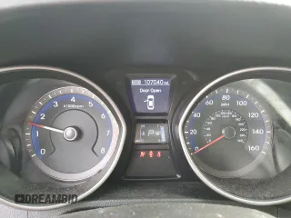 2013 Hyundai Elantra z VIN KMHD35LE3DU075234, wystawiony jako Copart lot #57754185 z przebiegiem 107 040 mil mil oraz Szkoda całkowita • Salvage title. Historia ofert i sprzedaży dostępna na DreamBid. Obrazek 9.
