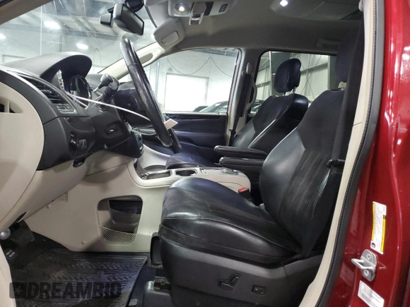 2014 Chrysler Town & Country Touring-L with VIN 2C4RC1CG3ER363922, listed as a Copart auction lot 88525385 with 164,138 mi miles and Salvage Title. Bid and sale history available at carsss.com. Image 7.
