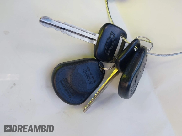 2000 Chevrolet Prizm z VIN 1Y1SK548XYZ426149, wystawiony jako IAAI lot #41495791 z przebiegiem 127 968 mil mil oraz . Historia ofert i sprzedaży dostępna na DreamBid. Obrazek 11.