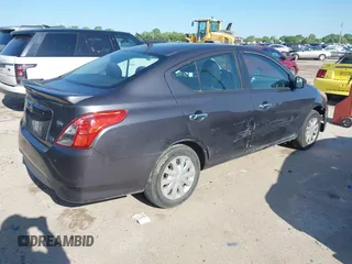 2015 Nissan Versa SV with VIN 3N1CN7AP2FL802924, listed as a IAAI auction lot 41960090 with 163,757 mi miles. Bid and sale history available at carsss.com. Image 4.