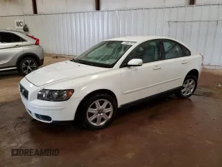 2006 Volvo S40 2.4L с VIN YV1MS382062183751, выставлен на аукционе Copart как лот 59807875 с пробегом 169 995 миль миль и Чистый • Clean title. История ставок и продаж доступна на DreamBid. Изображение 1.